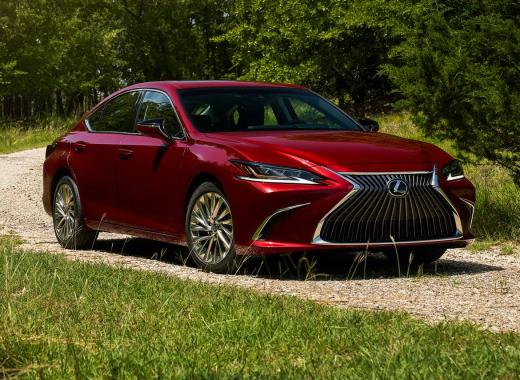 Lexus ES 350 F Sport 2024